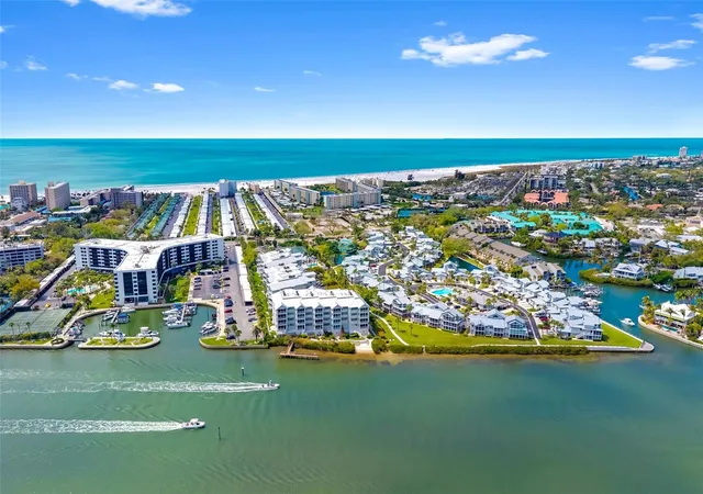 Homes for sale in Sarasota, FL | 1280 Dolphin Bay Wy #504, Sarasota, FL 34242 | MLS# A4686981