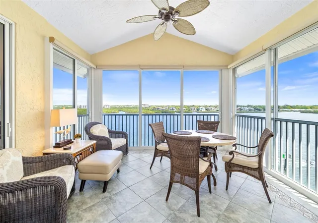 Homes for sale in Sarasota, FL | 1280 Dolphin Bay Wy #504, Sarasota, FL 34242 | MLS# A4686981