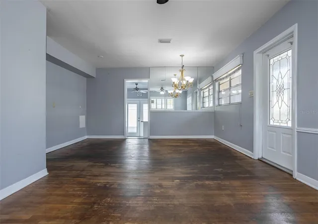 5th image of 3306 W Fielder St, Tampa, FL 33611 | MLS# TB8488838