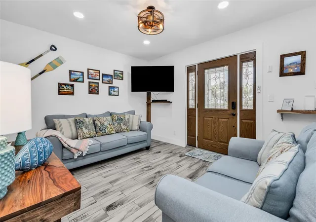 Photo 3 of Single family home for sale at 115 Winson Ave, Englewood, FL 34223 | MLS# C7523714 | Listing updated on 2026-08-19