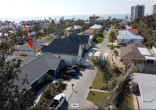 Photo 2 of Single family home for sale at 15 Gulf Manor Dr, Venice, FL 34285 | MLS# N6143530 | Listing updated on 2026-09-02