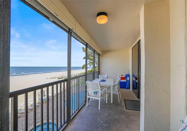 Listing Photo 4 - Condo for sale in building located at 20040 Gulf Blvd, Indian Shores, FL 33785 - Unit #302
