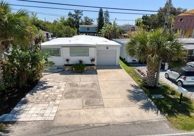 Manufactured home for sale at 6820 Sea Ranch Dr, HUDSON, FL 34667 | MLS# W7884082