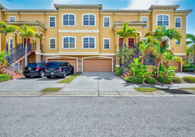 Photo 3 of Townhouse for sale at 6518 Sand Shore Ln, New Port Richey, FL 34652 | MLS# TB8488893 | Listing updated on 2026-08-13