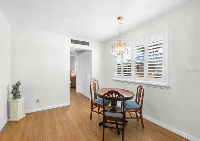 5th image of 1801 Bedford Ln #30, Sun City Center, FL 33573 | MLS# TB8488933