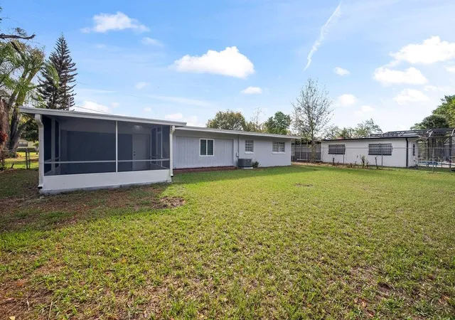4th image of 600 Ventura Ave, Orlando, FL 32805 | MLS# W7884087