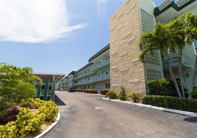 3rd image of 5935 30Th Ave S #307, Gulfport, FL 33707 | MLS# TB8488948