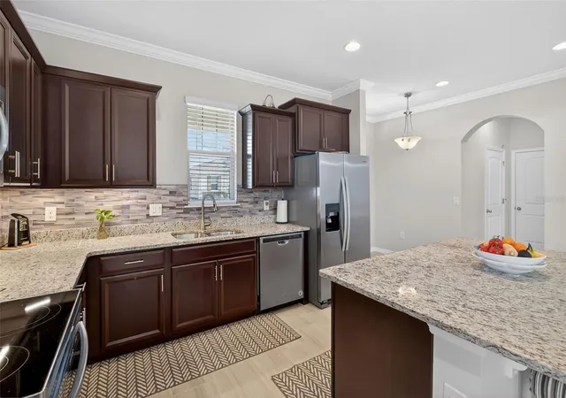 Photo 2 of Single family home for sale at 16933 Oakboro St, Winter Garden, FL 34787 | MLS# R4910916 | Listing updated on 2026-10-06