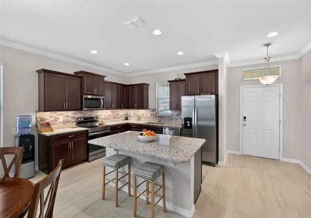 Photo 4 of Single family home for sale at 16933 Oakboro St, Winter Garden, FL 34787 | MLS# R4910916 | Listing updated on 2026-10-06
