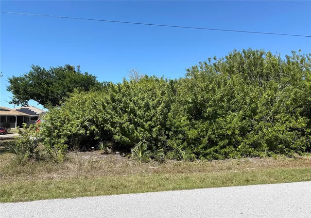 Photo 4 of Land for sale at 9180 Spring Cir, Port Charlotte, FL 33981 | MLS# A4687011 | Listing updated on 2026-09-19