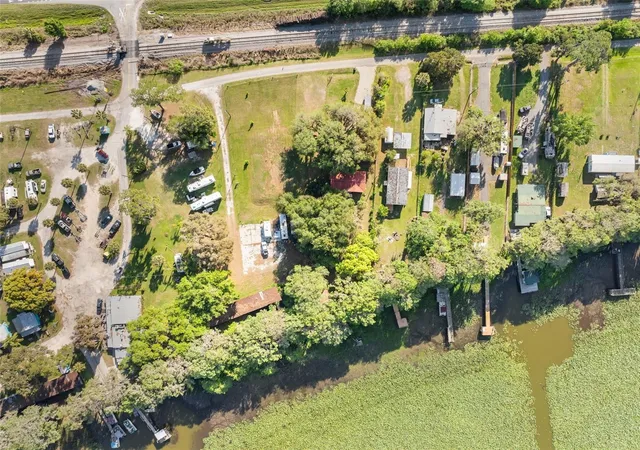 32nd image of 15026 Se Us Hwy 301, Hawthorne, FL 32640 | MLS# GC538708