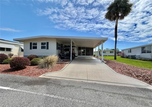 Photo 1 of Manufactured home for sale at 325 Palo Verde Dr, Leesburg, FL 34748 | MLS# G5109909 | Listing updated on 2026-09-19
