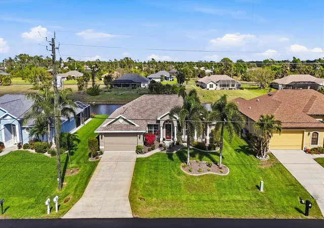 2nd image of 827 Rotonda Cir, Rotonda West, FL 33947 | MLS# D6146699