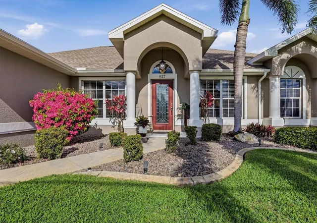 3rd image of 827 Rotonda Cir, Rotonda West, FL 33947 | MLS# D6146699