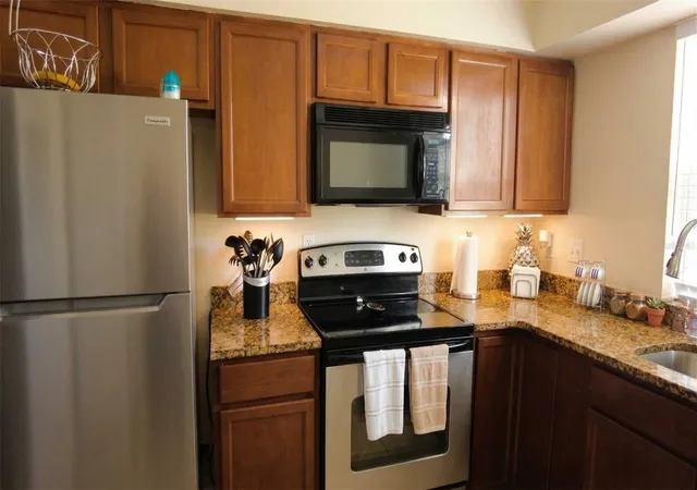 Photo 3 of Condo for sale at 7327 Abonado Rd #7327, Tampa, FL 33615 | MLS# TB8489031 | Listing updated on 2026-03-30