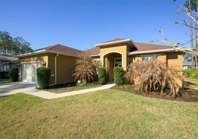 Homes for sale in Palm Coast, FL | 3 Lake Charles Pl, Palm Coast, FL 32137 | MLS# FC317117