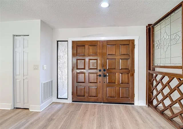 3rd image of 4072 Belmoor Dr, Palm Harbor, FL 34685 | MLS# TB8489064
