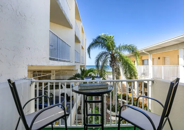 5th image of 3200 Gulf Blvd #201, Belleair Beach, FL 33786 | MLS# TB8489069