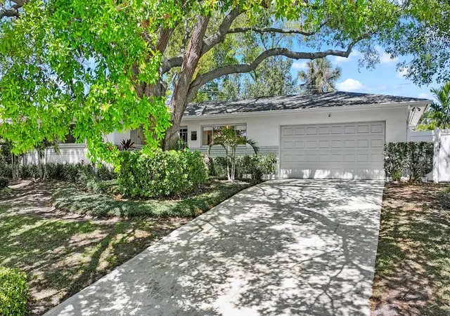 2nd image of 3723 Orchard Grove Ln, Largo, FL 33770 | MLS# TB8489074