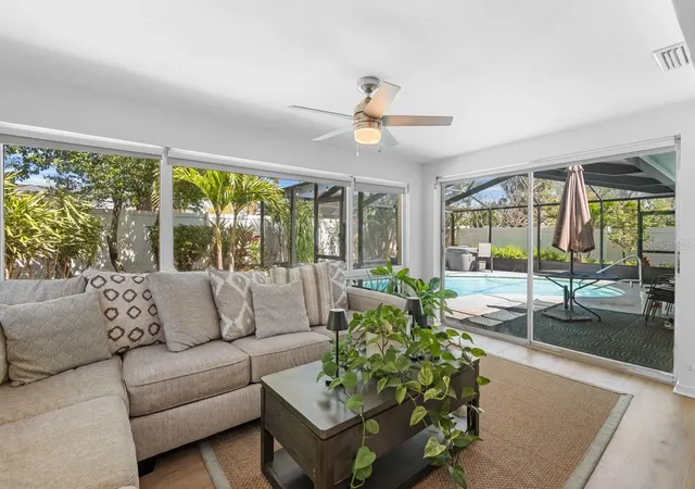 5th image of 3723 Orchard Grove Ln, Largo, FL 33770 | MLS# TB8489074