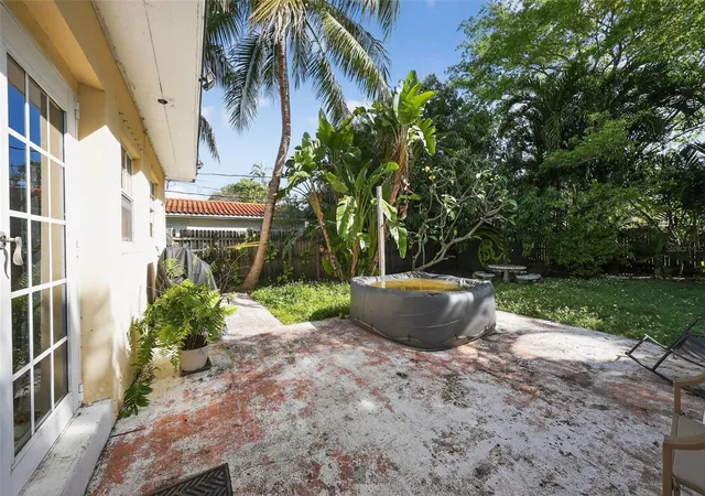 30th image of 2131 Biarritz Dr, Miami Beach, FL 33141 | MLS# O6392584