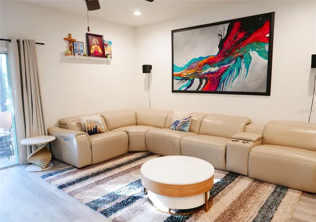 Photo 4 of Townhouse for sale at 4769 Vignette Way, Sarasota, FL 34240 | MLS# O6392637 | Listing updated on 2026-04-15