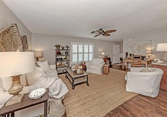 4th image of 1345 Olympia Rd, Venice, FL 34293 | MLS# N6143547
