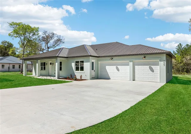 Photo 3 of Single family home for sale at 351 Mitnik Dr, Deltona, FL 32738 | MLS# V4948051 | Listing updated on 2026-07-21