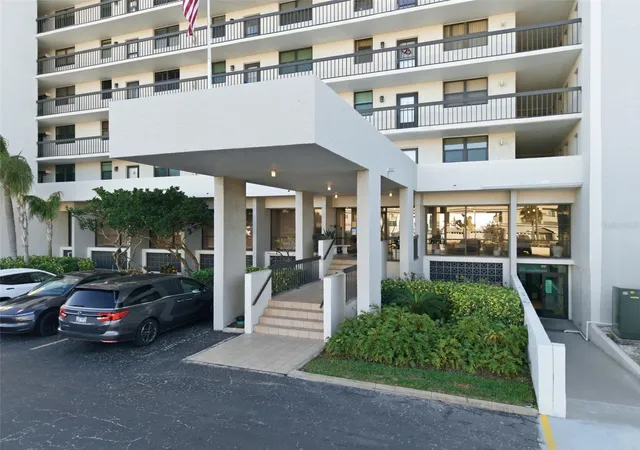 Photo 4 of Condo for sale at 15462 Gulf Blvd #406, Madeira Beach, FL 33708 | MLS# TB8489165 | Listing updated on 2026-10-04