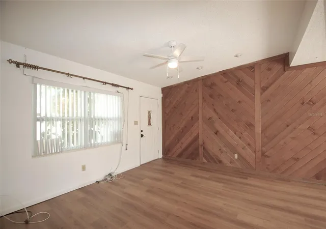 5th image of 1201 S Betty Ln, Clearwater, FL 33756 | MLS# TB8489173