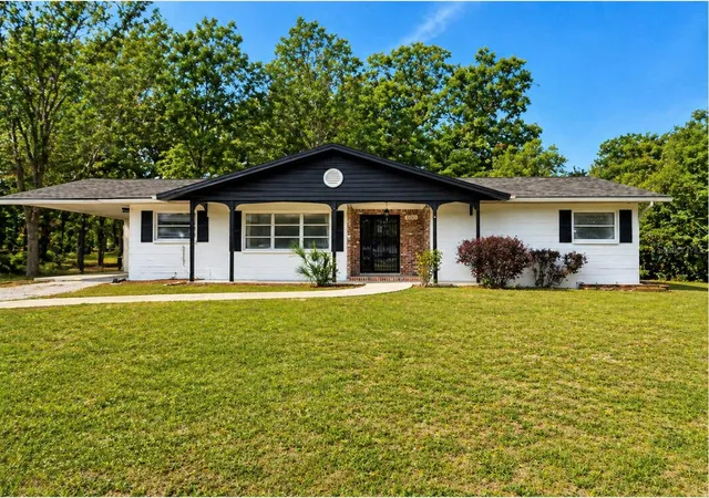 Photo 1 of Single family home for sale at 600 Ne 53rd Court, Ocala, FL 34470 | MLS# O6392676 | Listing updated on 2026-09-19