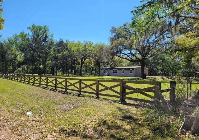 Photo 1 of Single family home for sale at 22397 Mondon Hl Rd, Brooksville, FL 34601 | MLS# W7884115 | Listing updated on 2026-10-01