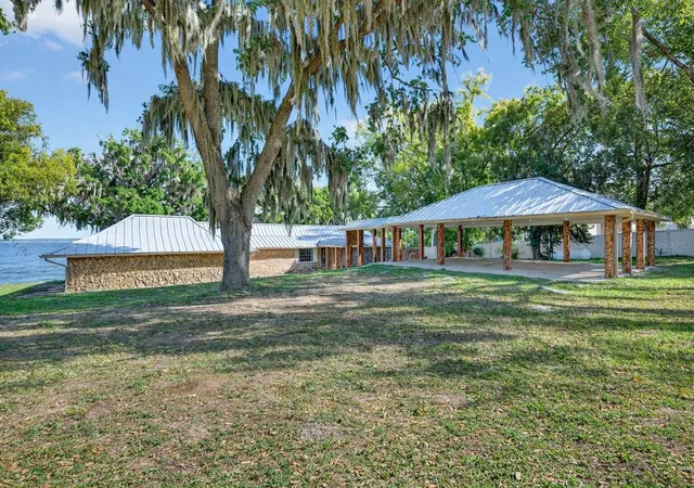 Homes for sale in Weirsdale, FL | 13033 Se 158th Ln, Weirsdale, FL 32195 | MLS# OM721284