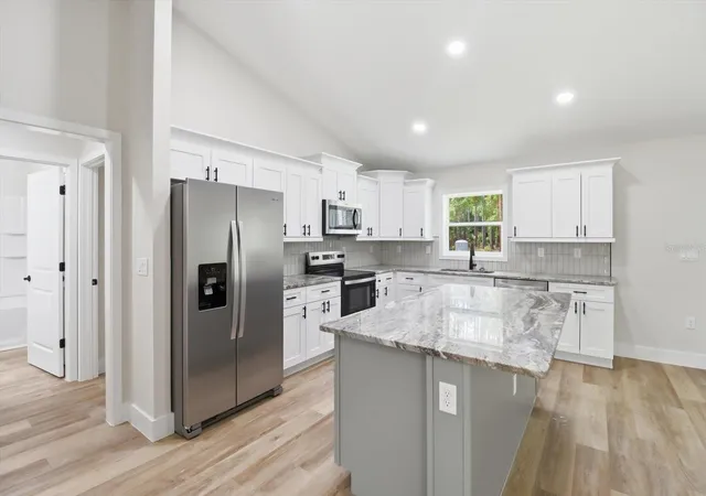Photo 4 of Single family home for sale at 1683 W Pearson St, Hernando, FL 34442 | MLS# G5109953 | Listing updated on 2026-09-24