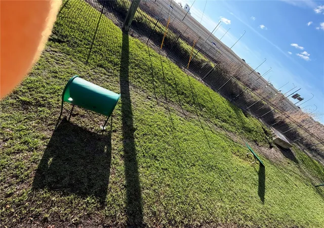 2nd image of 860 N Orange Ave, ORLANDO, FL 32801