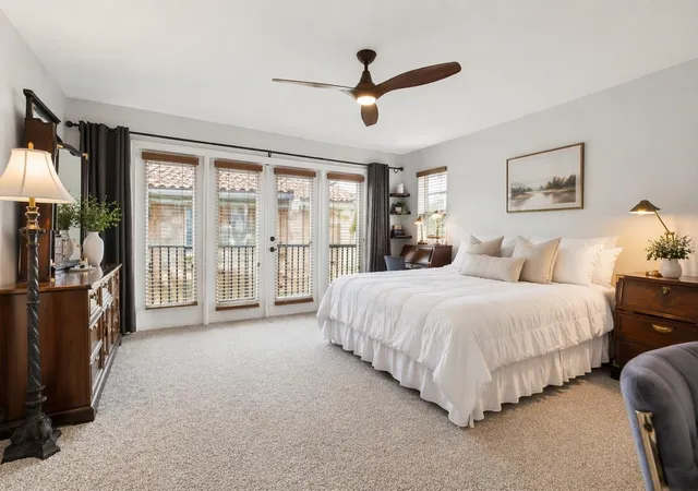 Photo 3 of Townhouse for sale at 208 Valencia Cir, Saint Petersburg, FL 33716 | MLS# TB8489242 | Listing updated on 2026-08-27
