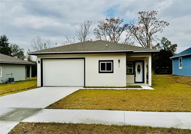 Photo 1 of Single family home for sale at 832 E Desoto St, Clermont, FL 34711 | MLS# O6392733 | Listing updated on 2026-09-15