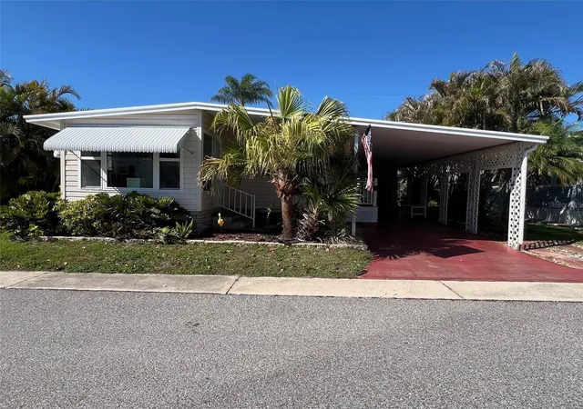 Photo 2 of Manufactured home for sale at 29250 Us Hwy 19 N #610, Clearwater, FL 33761 | MLS# TB8489266 | Listing updated on 2026-09-21