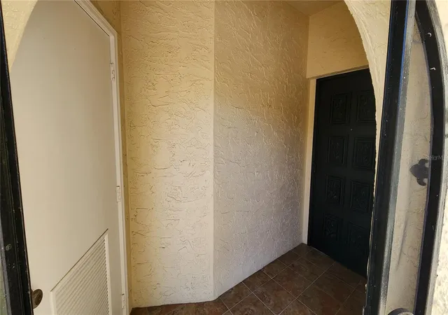 4th image of 6101 34Th St W #10A, Bradenton, FL 34210 | MLS# A4687125