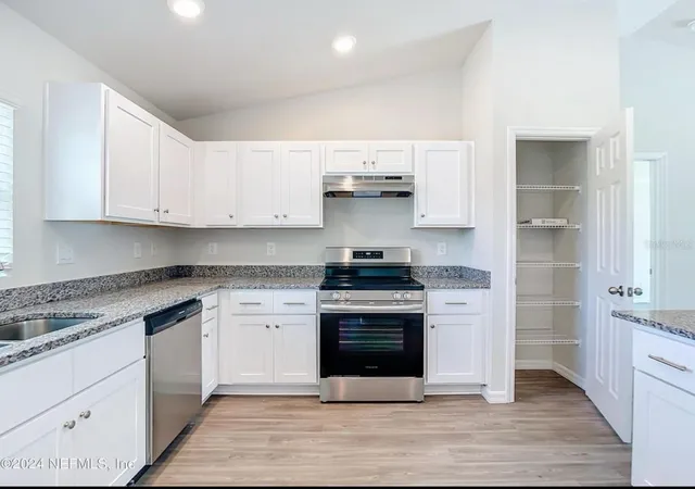 Photo 2 of Single family home for sale at 315 Marion Oaks Crse Rd, Ocala, FL 34473 | MLS# TB8489285 | Listing updated on 2026-04-21