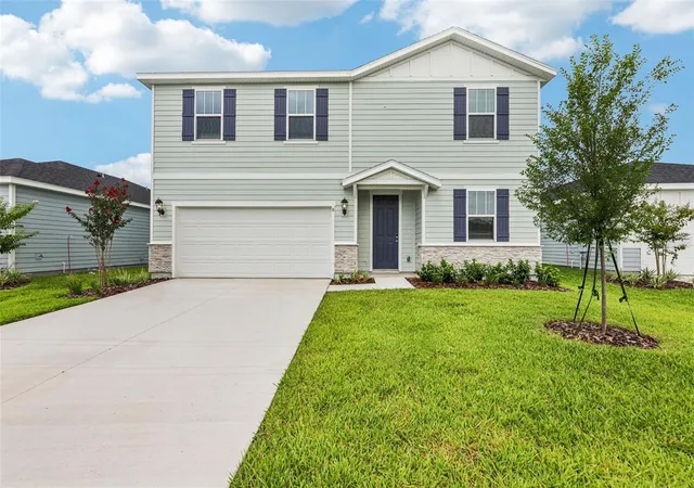 Photo 1 of Sale Pending at 8 Wandering Crk Way, Palm Coast, FL 32164 | MLS# TB8489303 | Listing updated on 2026-09-22