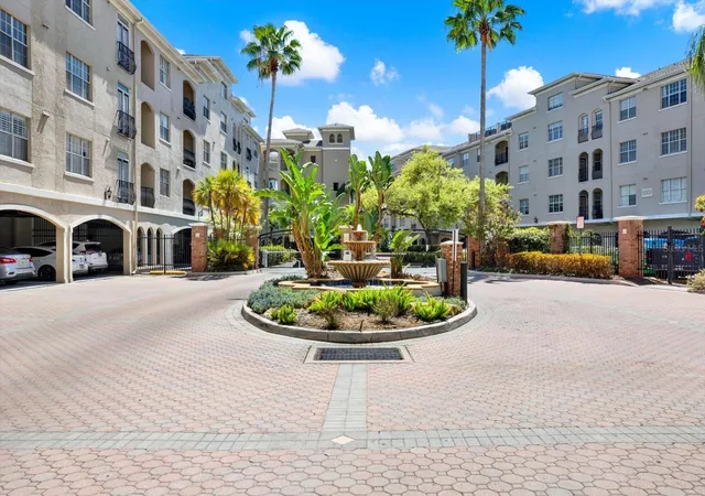 Homes for sale in Tampa, FL | 501 Knights Run Ave #1234, Tampa, FL 33602 | MLS# TB8489312