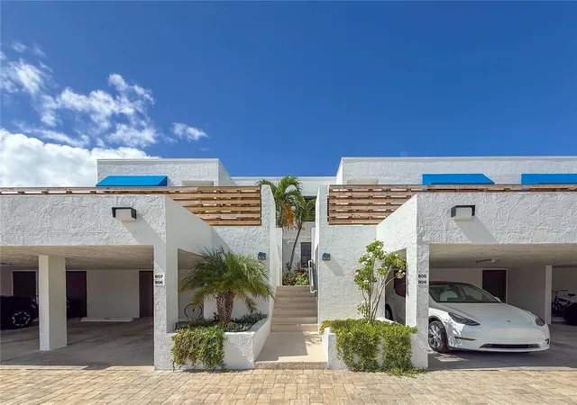 2nd image of 806 Bayport Wy #806, Longboat Key, FL 34228 | MLS# TB8489326