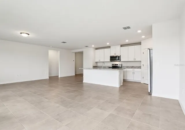 Photo 3 of Single family home for sale at 1757 Forest Run Ln, Auburndale, FL 33823 | MLS# TB8489330 | Listing updated on 2026-10-12