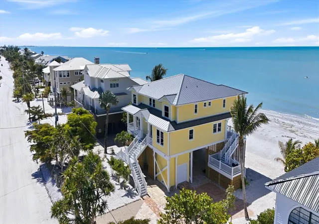 Photo 4 of Single family home for sale at 131 S Gulf Blvd, Placida, FL 33946 | MLS# D6146714 | Listing updated on 2026-07-06