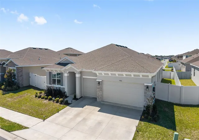 Photo 2 of Single family home for sale at 5902 Sw 80th Place, Ocala, FL 34476 | MLS# OM721311 | Listing updated on 2026-09-03