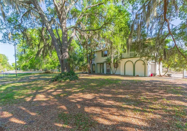 Photo 3 of Single family home for sale at 17616 Eagle Ln, Lutz, FL 33558 | MLS# TB8489388 | Listing updated on 2026-09-14