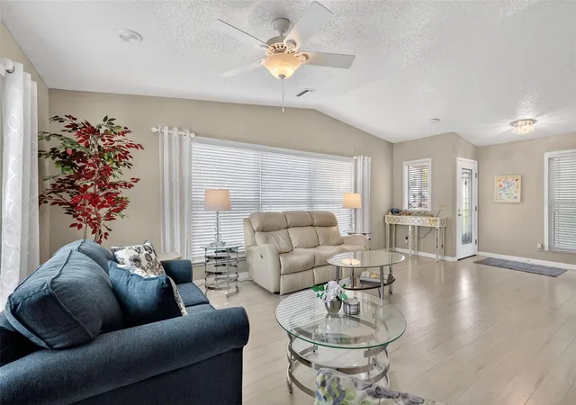 Photo 4 of Single family home for sale at 731 Cortez Ave, Lady Lake, FL 32159 | MLS# G5109982 | Listing updated on 2026-09-03