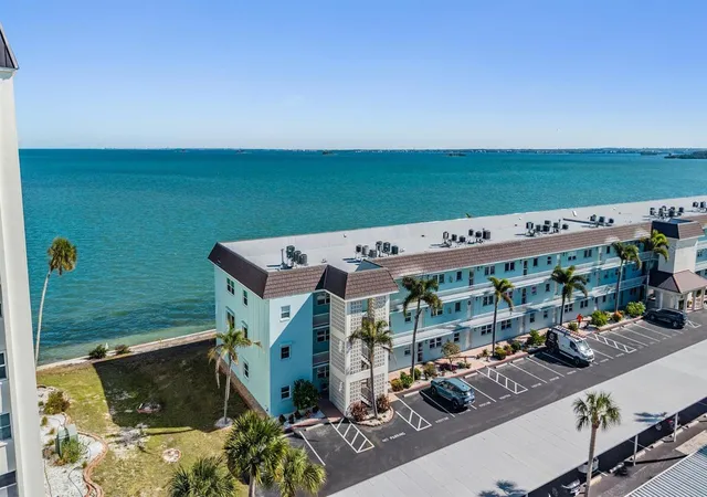 2nd image of 7 Dunoon Pl, Dunedin, FL 34698