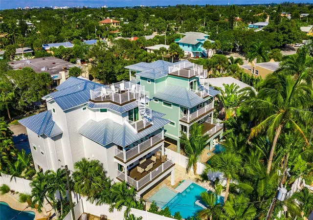 Photo 49 of Single family home for sale at 332 Avenida De Mayo, Sarasota, FL 34242 | MLS# A4687188 | Listing updated on 2026-08-06